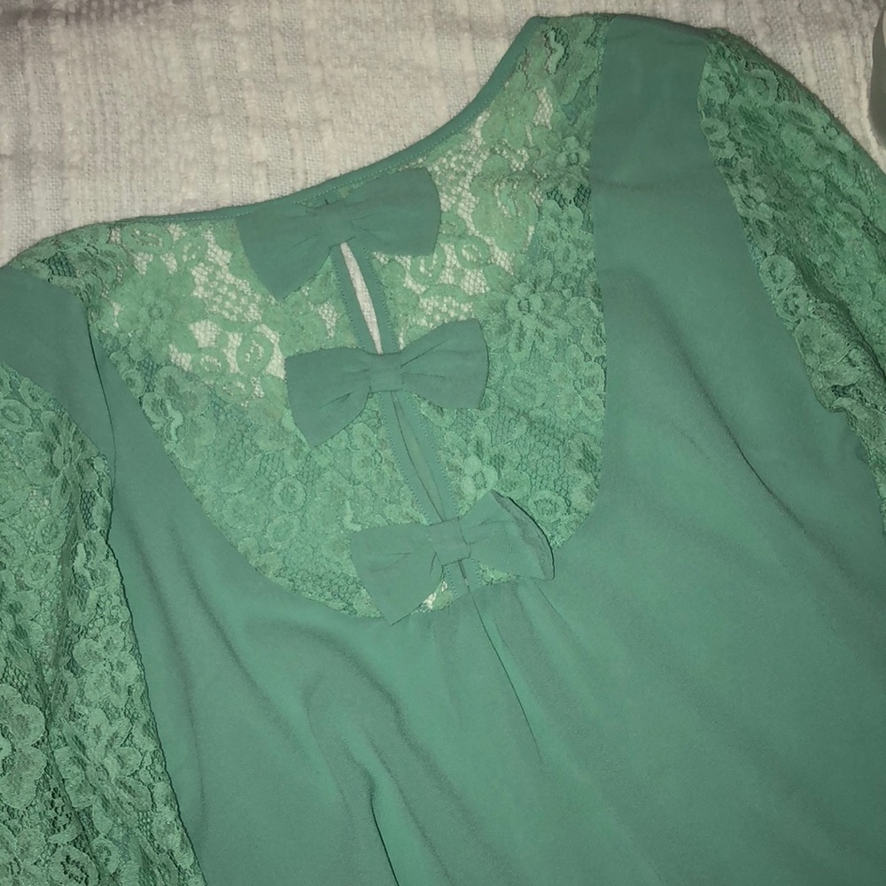 •Lace Detail Blouse• - Picture 2 of 6